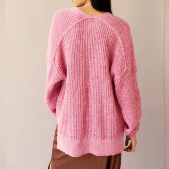 BDG Oversized Drop Shoulder Button Down V-Neck Cotton Blend Cardigan - Picture 2 of 9